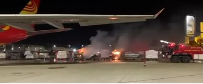重大突發(fā)！香港機(jī)場貨物裝機(jī)前起火，兩家貨代被禁運(yùn)！一艘滿載中國貨物的箱船突發(fā)起火！
