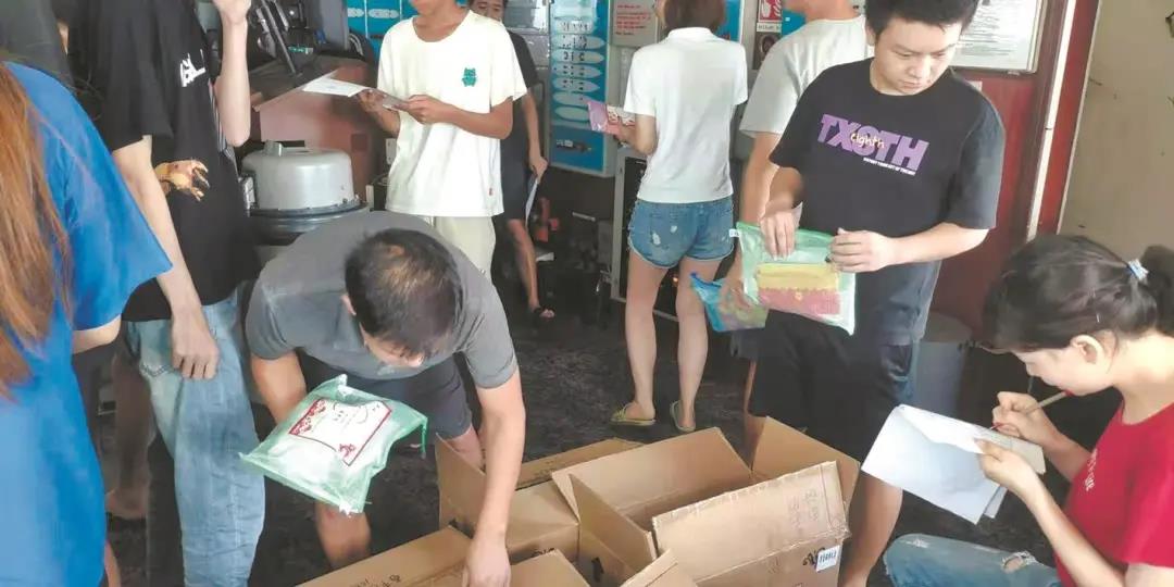 終于能回家了！64名中國船員被困海外一年多