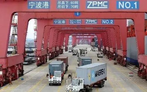 扭轉(zhuǎn)航運中斷！我國港口貨運量激增13.2%，月產(chǎn)50萬標(biāo)箱