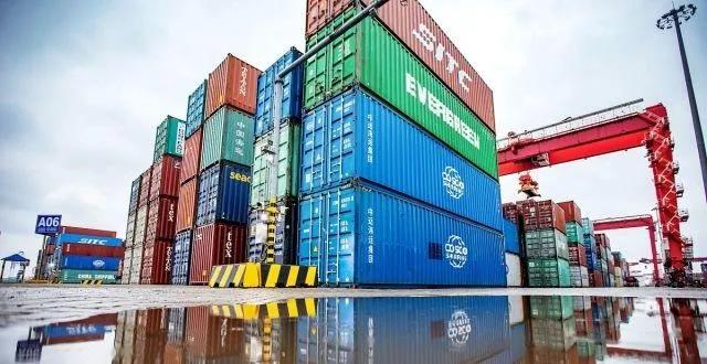 “炒箱倒艙”引爆航運市場，國際貨代與外貿(mào)企業(yè)承受巨大壓力