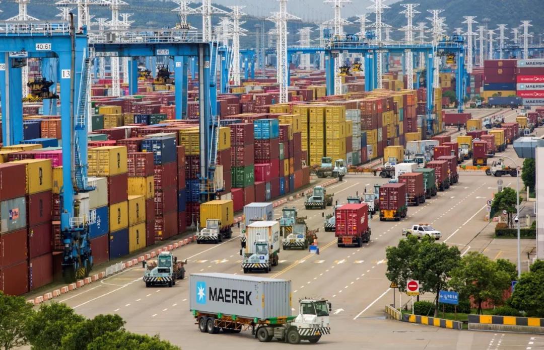 “炒箱倒艙”引爆航運市場，國際貨代與外貿(mào)企業(yè)承受巨大壓力