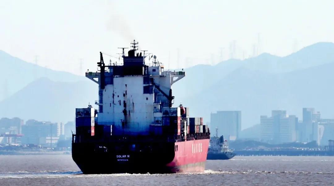 央視關注：解決海員落地難、換班難、 船舶靠港難等問題；疫情下船員如何脫困？
