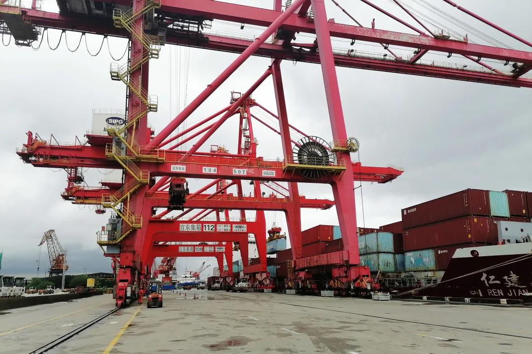 單月集裝箱吞吐量431.8萬TEU，上海港再創(chuàng)紀(jì)錄
