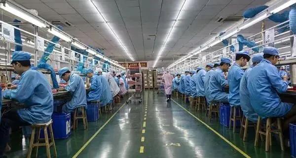 越南制造“告急”！軍隊封城，殃及耐克等80家美企，超7萬家企業(yè)倒閉