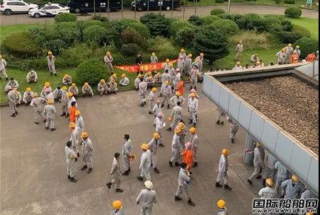 全員失業(yè)就地解散？中國第一家外資船廠撤資走了！