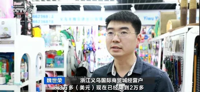 海運費下降后，外貿企業(yè)掀起“發(fā)貨潮”，集卡排隊倉庫爆倉，民企自己買箱包船運貨
