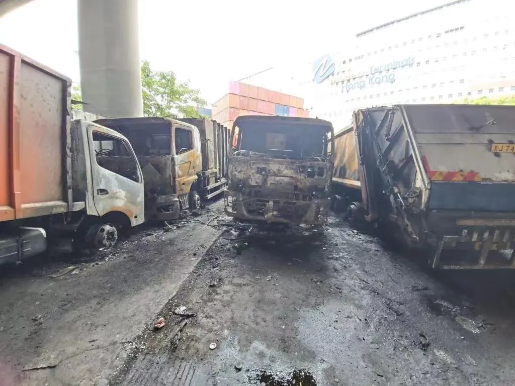 突發(fā)！香港一貨柜碼頭14輛貨車爆炸起火