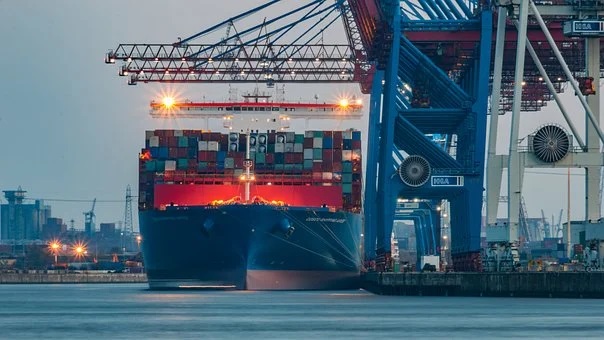 全球運力已達5000萬TEU！明年將有1300萬TEU過剩！