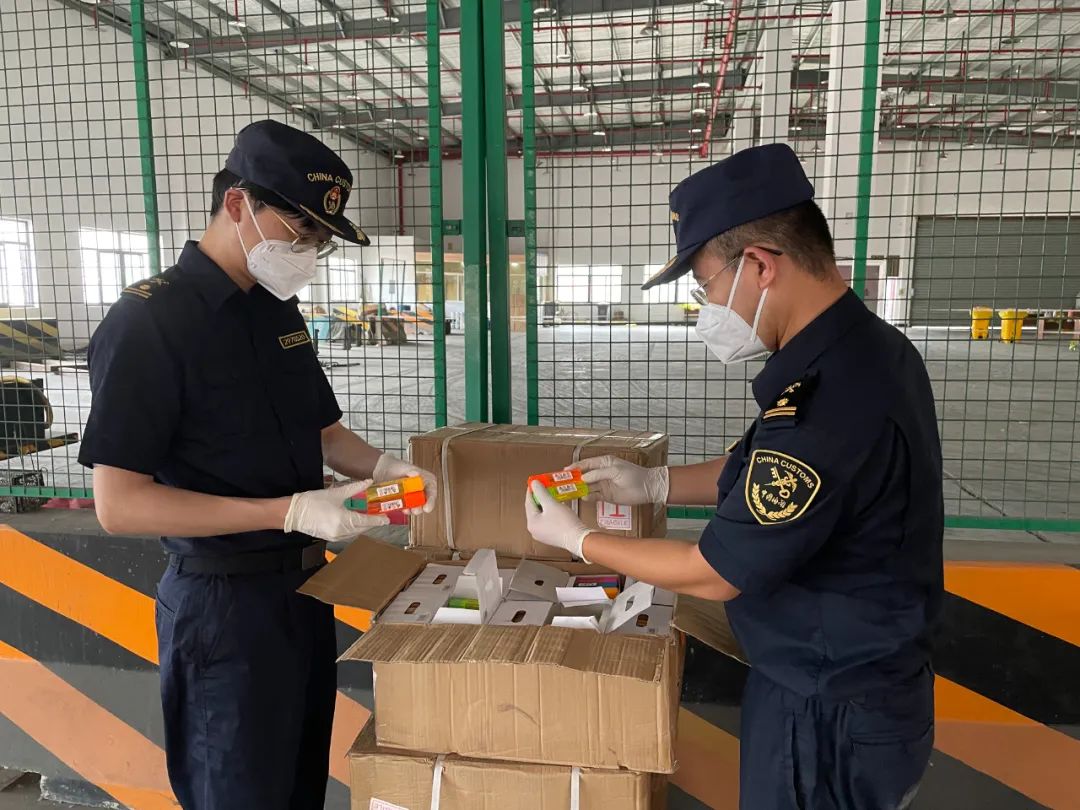 剛剛！馬士基公告：加強誤報費征收5000美元！海關再通報查獲多起危險品瞞報夾藏