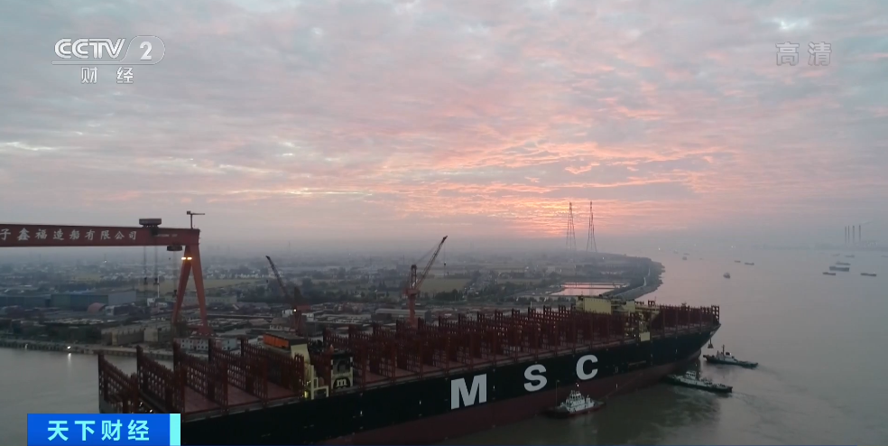 24346TEU！全球最大2艘“巨無霸”入江！