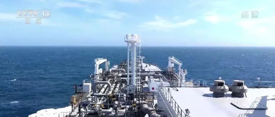 粵港澳大灣區(qū)首次實(shí)現(xiàn)海上液化天然氣“船對船”加注作業(yè)