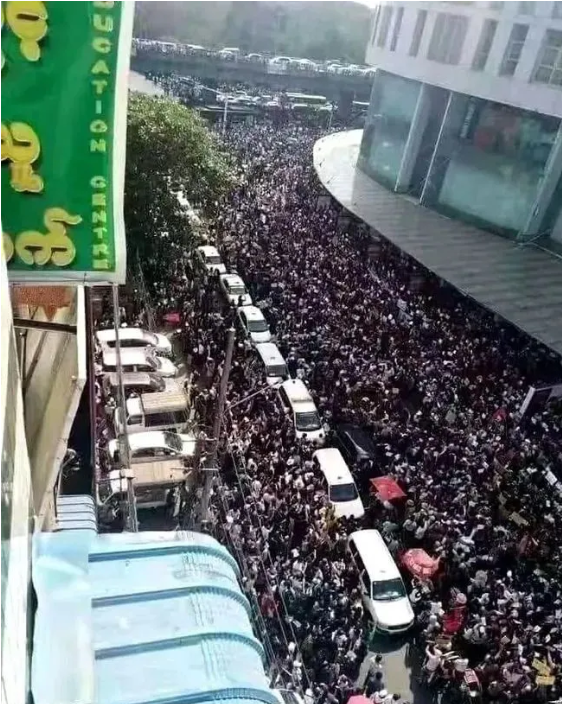 東南亞該國數(shù)十萬人大游行，班輪業(yè)務(wù)中斷！北美一大港將進(jìn)行大罷工！