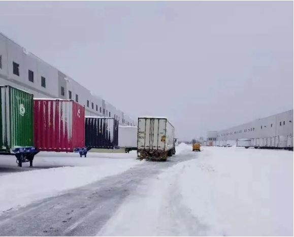出貨注意！美東遭暴風(fēng)雪侵襲進(jìn)入緊急狀態(tài)，碼頭關(guān)閉暫停運(yùn)營；美西將持續(xù)擁堵到2月中下旬