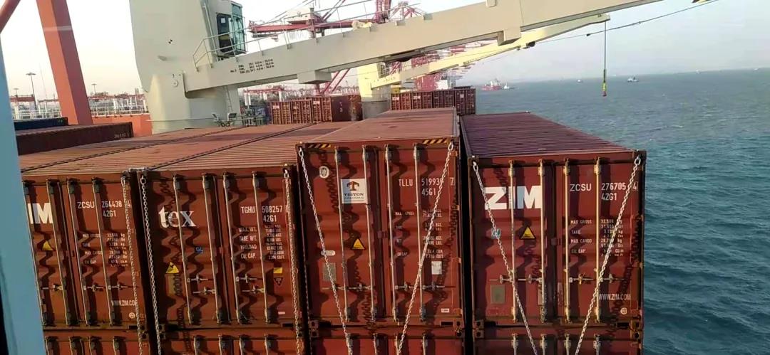 8631美元/TEU！中遠(yuǎn)海運(yùn)特運(yùn)改造紙漿船裝運(yùn)集裝箱！