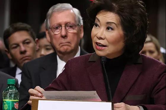 美國(guó)交通部長(zhǎng)趙小蘭（Elaine Chao）辭職