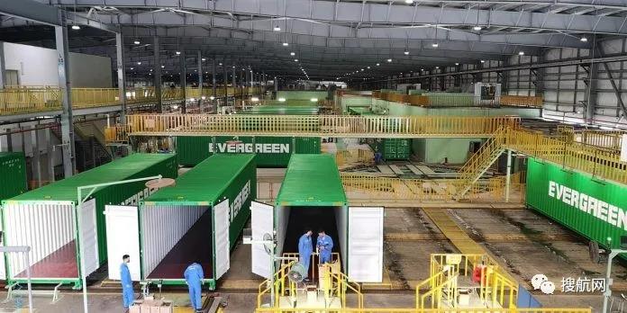 市場火熱，長榮海運(yùn)重金購買18500個集裝箱和51臺起重機(jī)