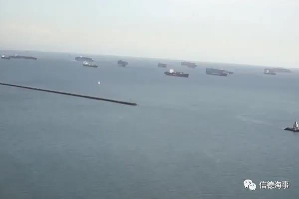 擁堵愈發(fā)嚴(yán)重！23艘集裝箱船在加州錨地壓港待泊
