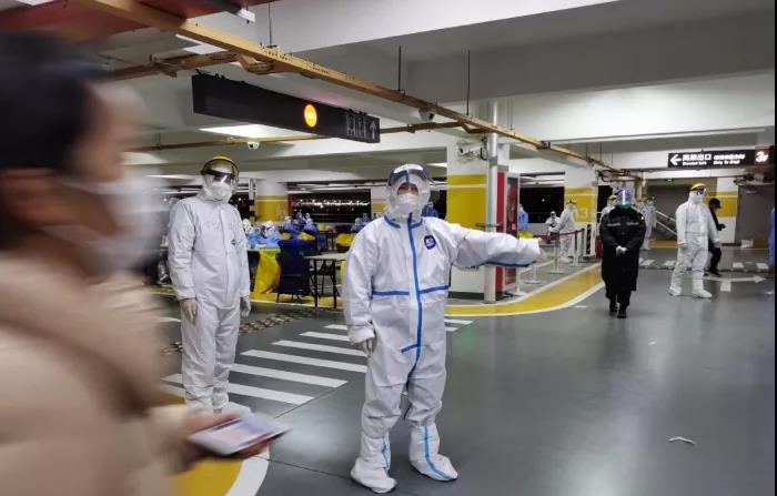 浦東機場相關(guān)確診增至7例，源頭聚焦在北美輸入航空集裝器，關(guān)注機場貨站最新提貨通知！